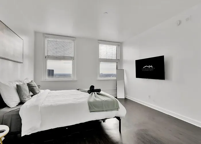 Heb403 Spacious & Stylish 2 Bedroom Downtown Worth, Free Parking, Walk To Convention Center Fort Worth