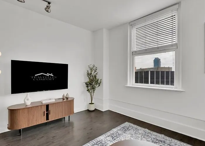 Heb403 Spacious & Stylish 2 Bedroom Downtown Worth, Free Parking, Walk To Convention Center Fort Worth