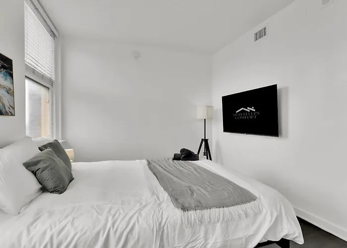 Heb403 Spacious & Stylish 2 Bedroom Downtown Worth, Free Parking, Walk To Convention Center *